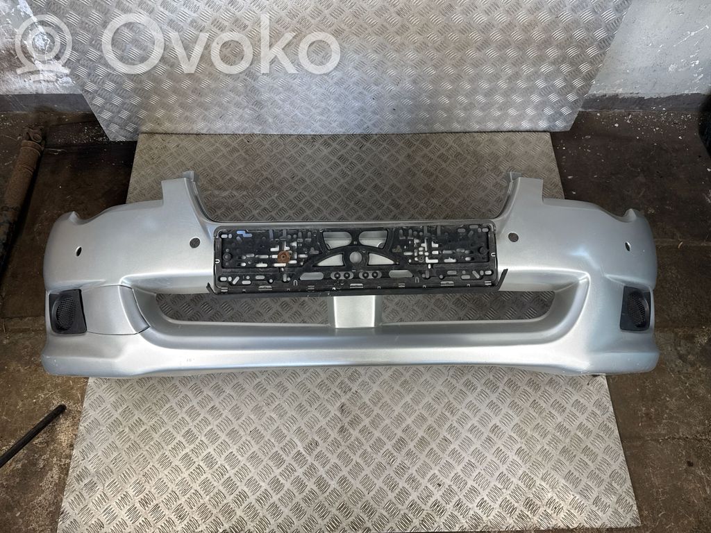 Subaru Legacy Zderzak przedni 