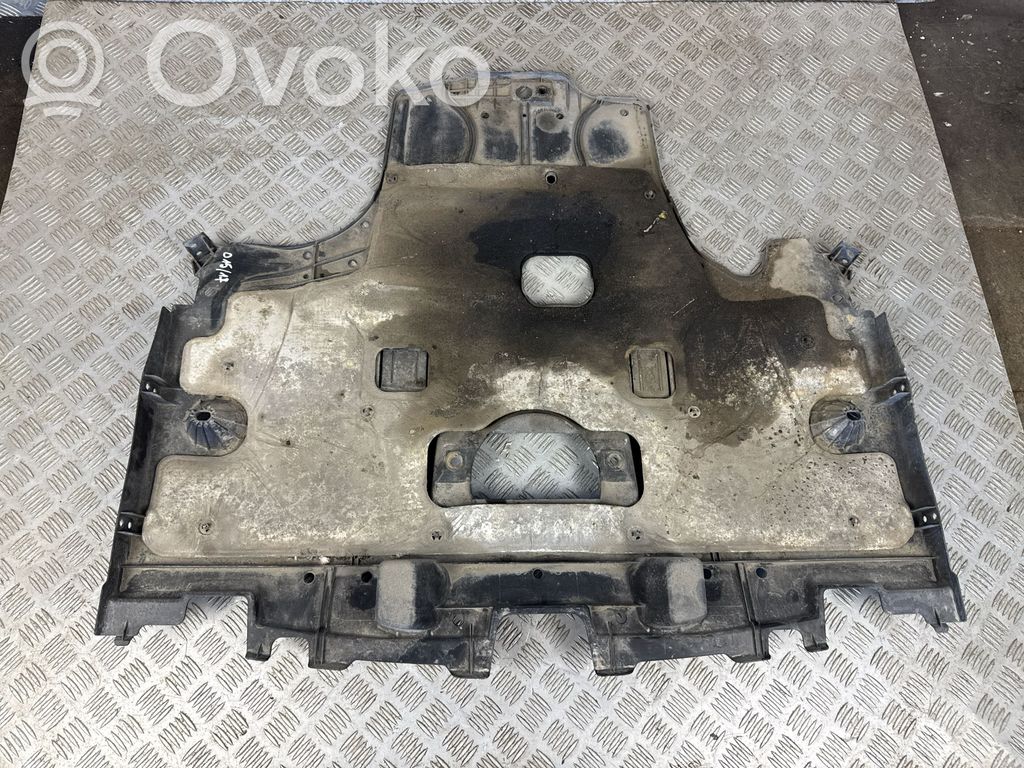 Subaru Outback (BS) Engine splash shield/under tray 