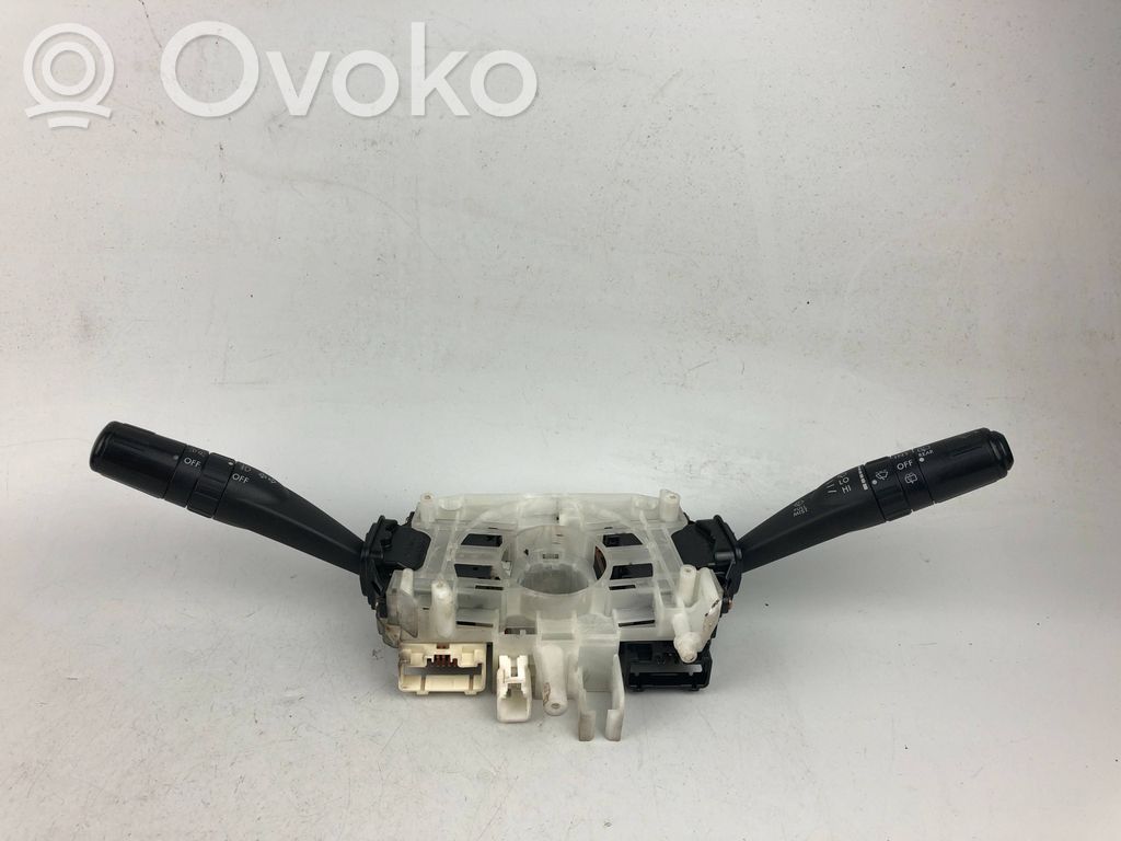 Subaru Legacy Commodo, commande essuie-glace/phare 