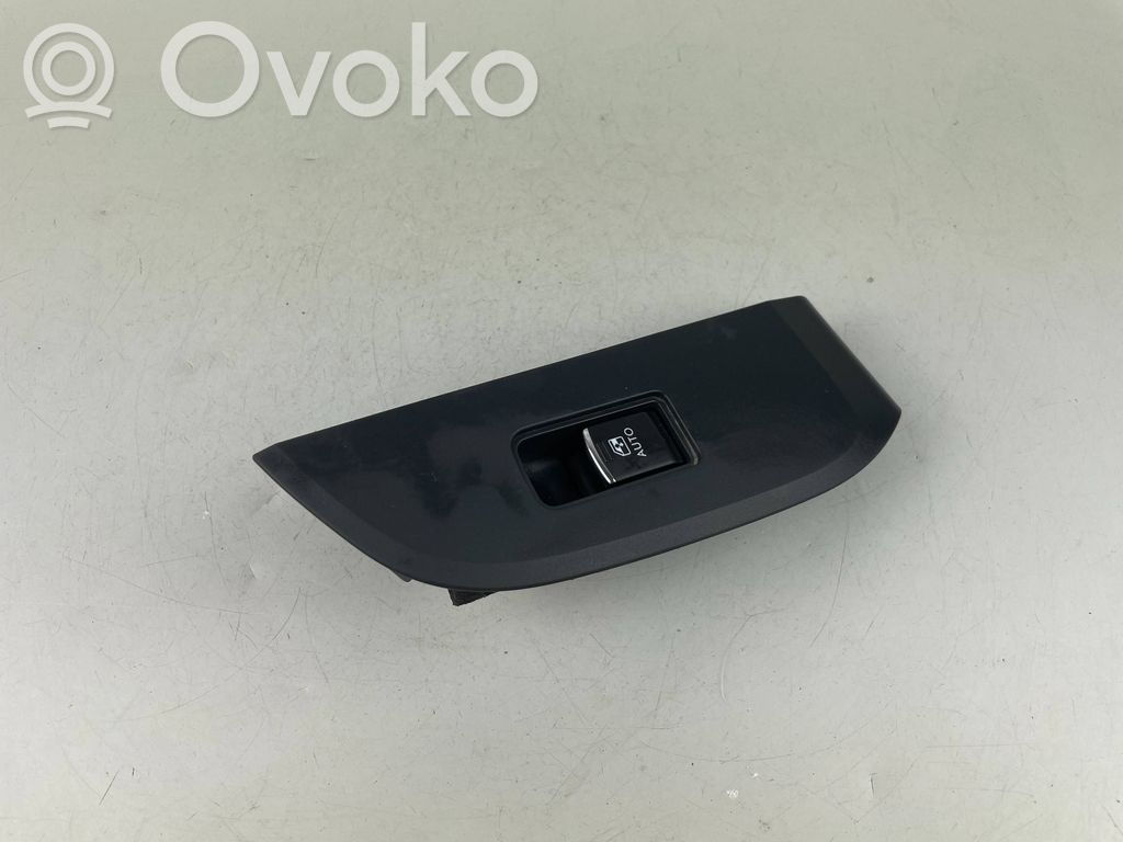 Subaru Outback (BS) Electric window control switch 