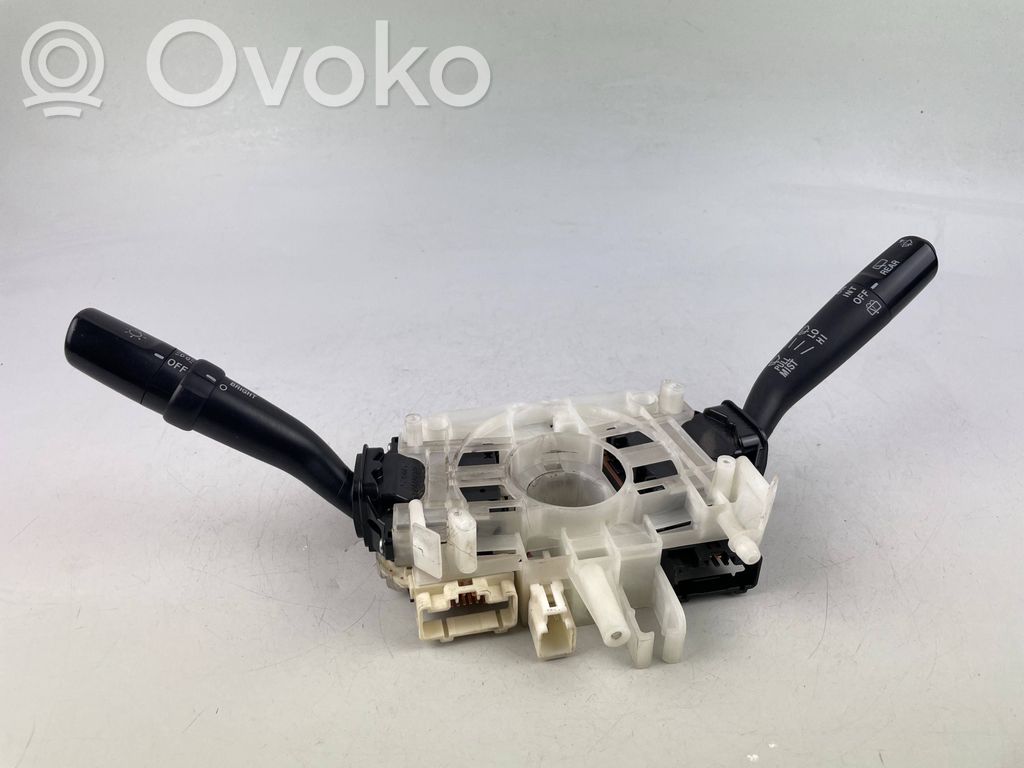 Subaru Forester SG Wiper turn signal indicator stalk/switch 