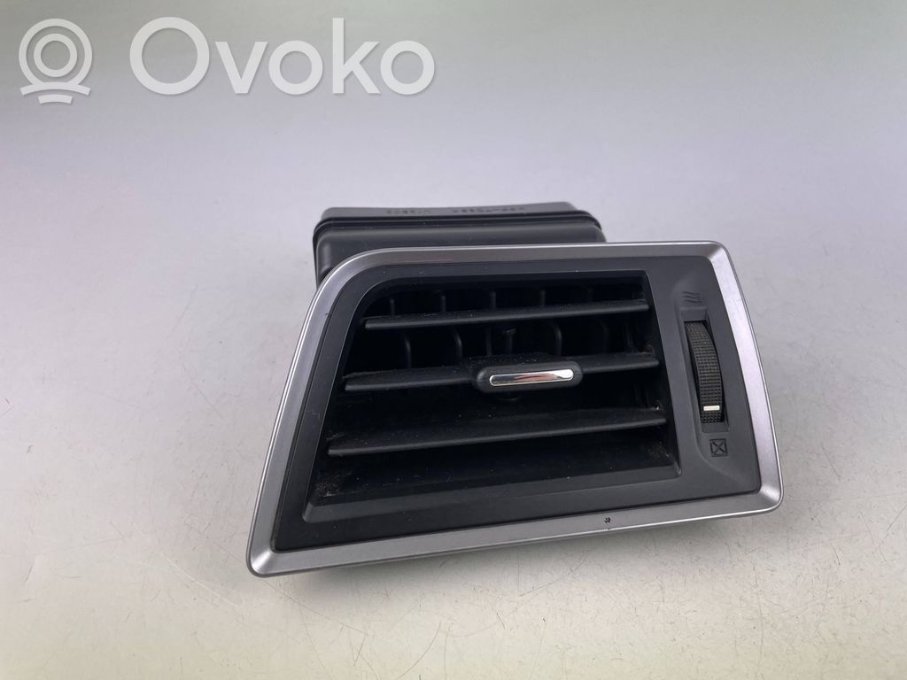 Subaru Outback (BS) Kojelaudan sivutuuletussuuttimen kehys 
