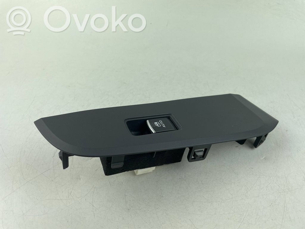 Subaru Outback (BS) Electric window control switch 