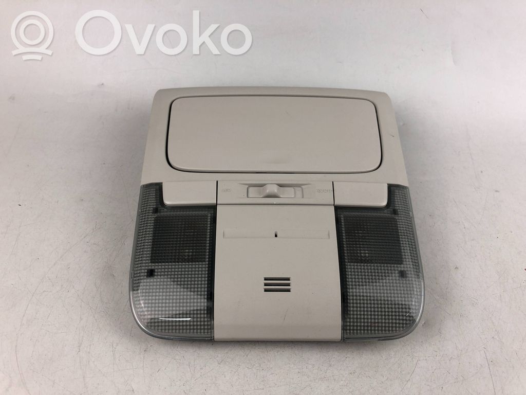 Subaru Outback Front seat light 