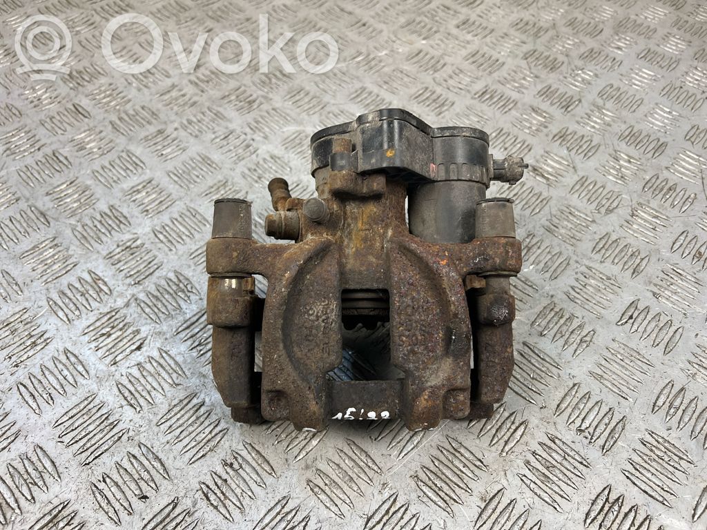 Subaru Outback (BS) Задний суппорт 