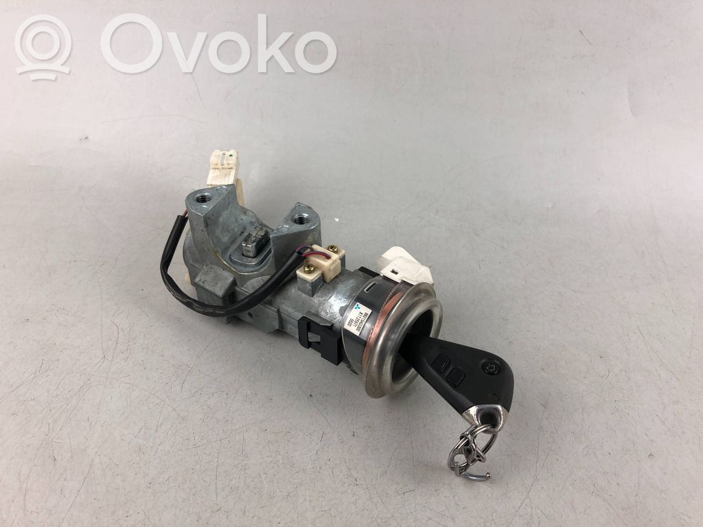 Virtalukko   88215AG000