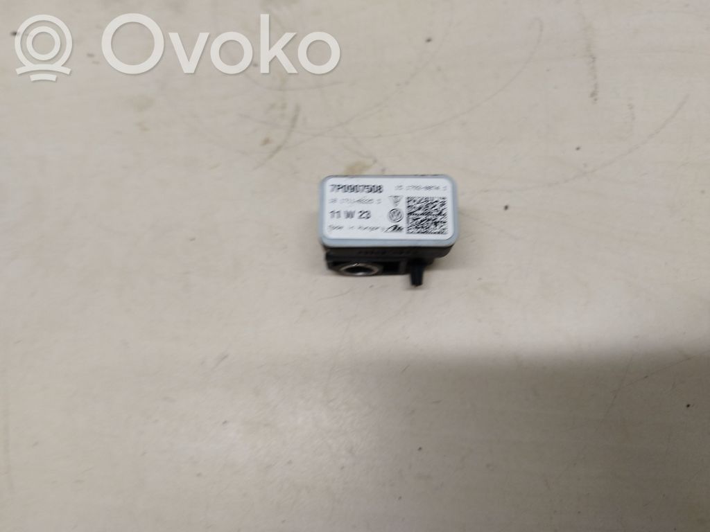 Porsche Cayenne (92A) Airbag deployment crash/impact sensor 