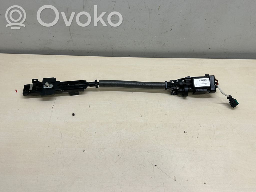 Audi A8 S8 D4 4H Regulacja wysokości pasów bezpieczeństwa 