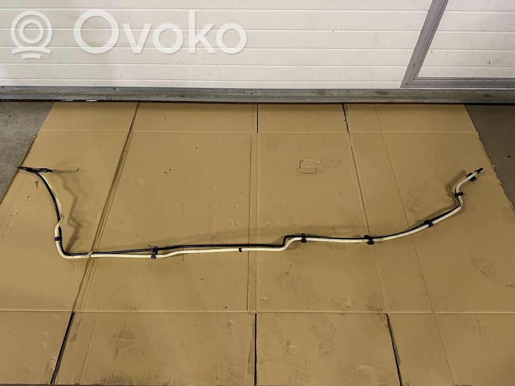 Porsche Cayenne (92A) Polttoaineputken letku 