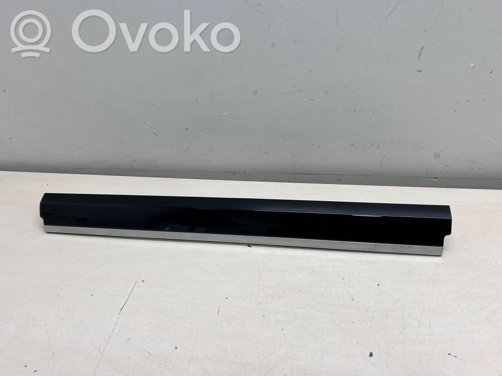 Ramka schowka deski rozdzielczej   7P5857222P,7P5857222