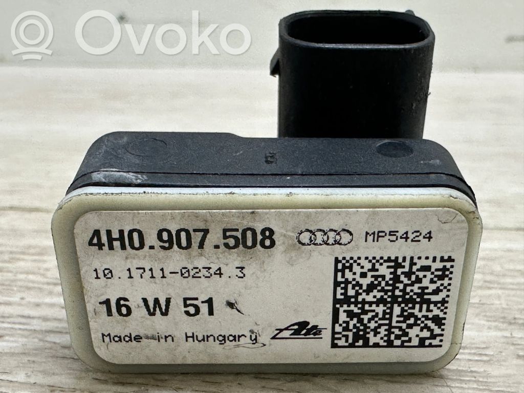 Audi A8 S8 D4 4H Acceleration sensor 