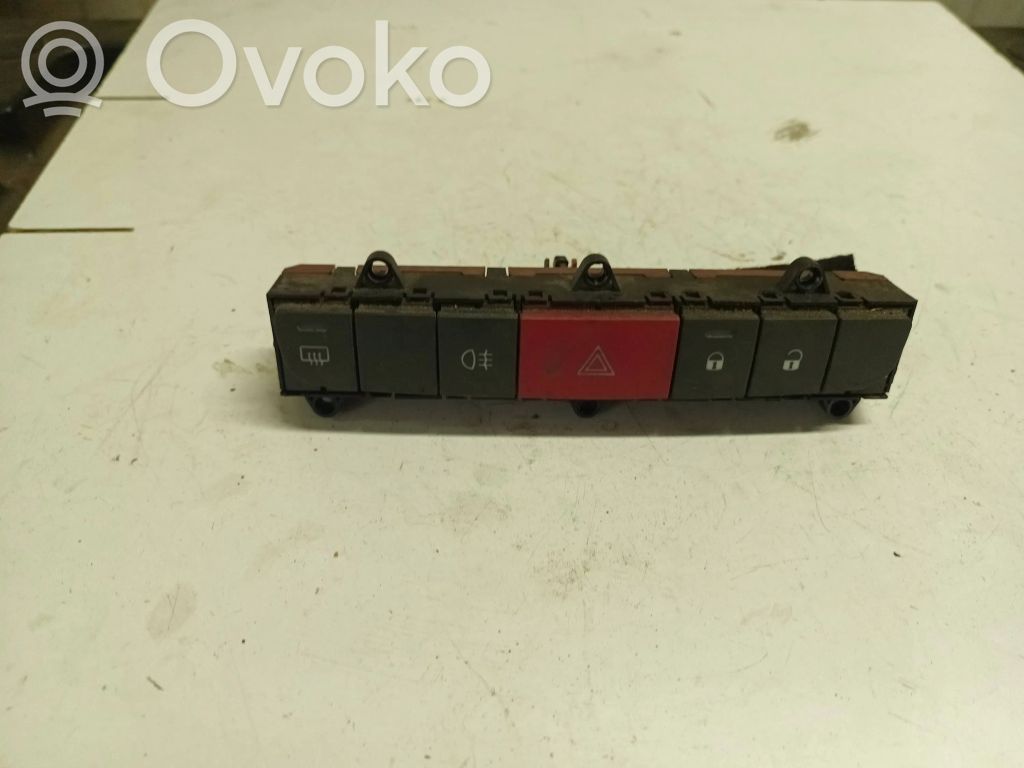 Peugeot Boxer Botón interruptor de luz de peligro 