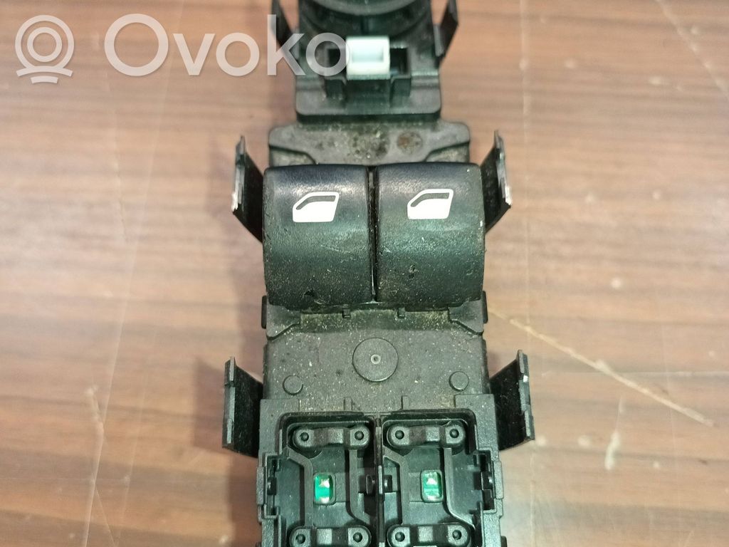 Citroen C4 I Electric window control switch 