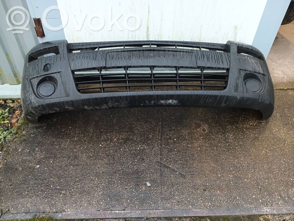 Opel Movano A Parachoques delantero 