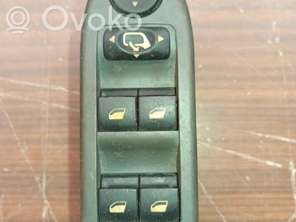 Citroen C5 Electric window control switch 