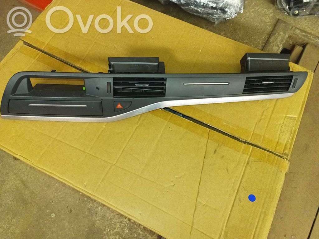Citroen C5 Dash center air vent grill 