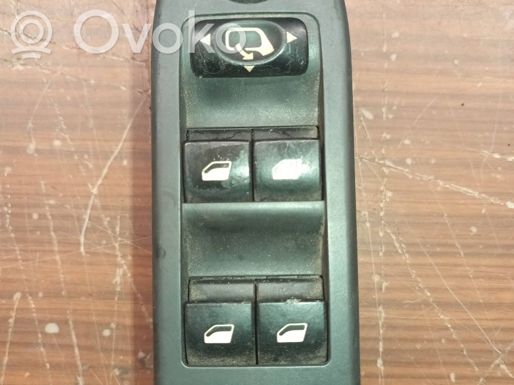 Citroen C5 Electric window control switch 