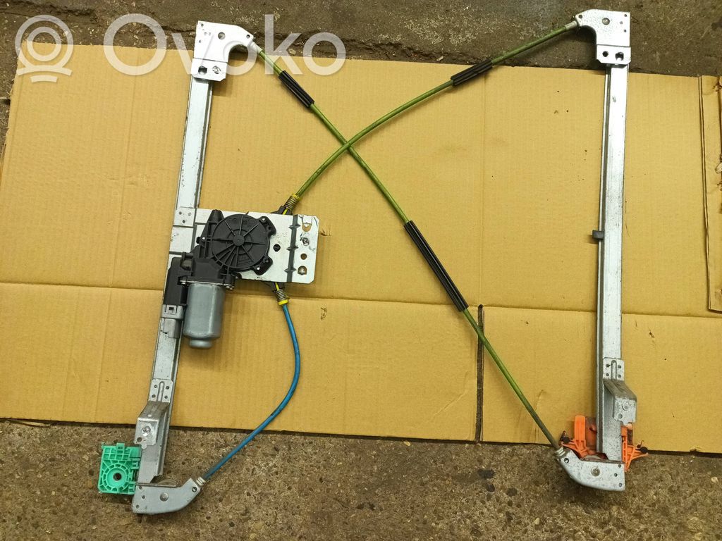Citroen Jumpy Front door window regulator with motor 