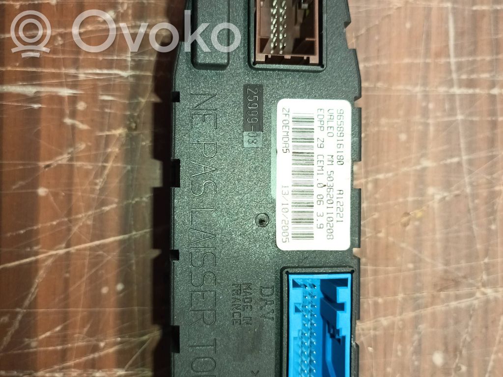 Peugeot 607 Unidad de control/módulo de la puerta 