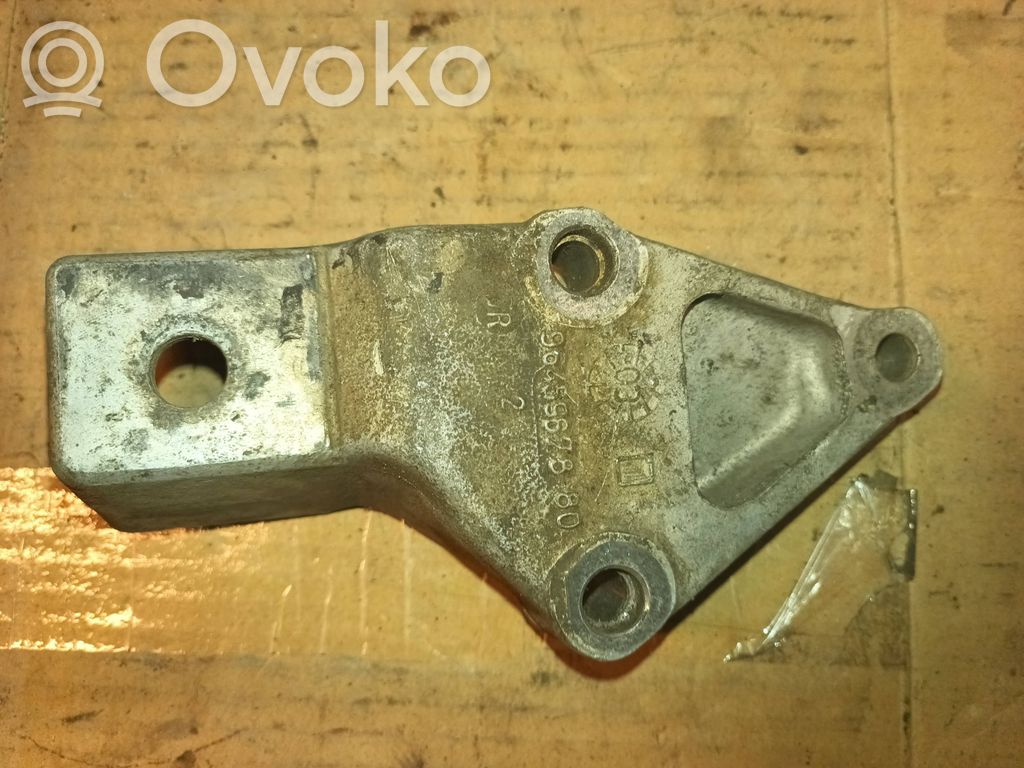 Peugeot Partner Engine mounting bracket 