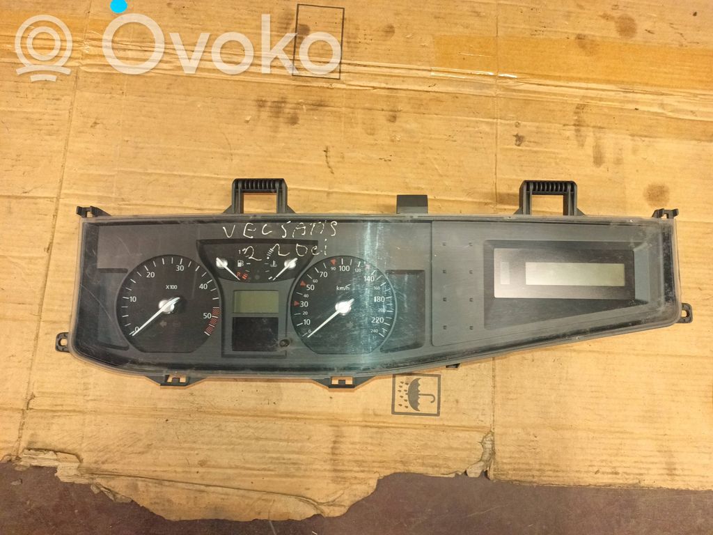 Renault Vel Satis Speedometer (instrument cluster) 