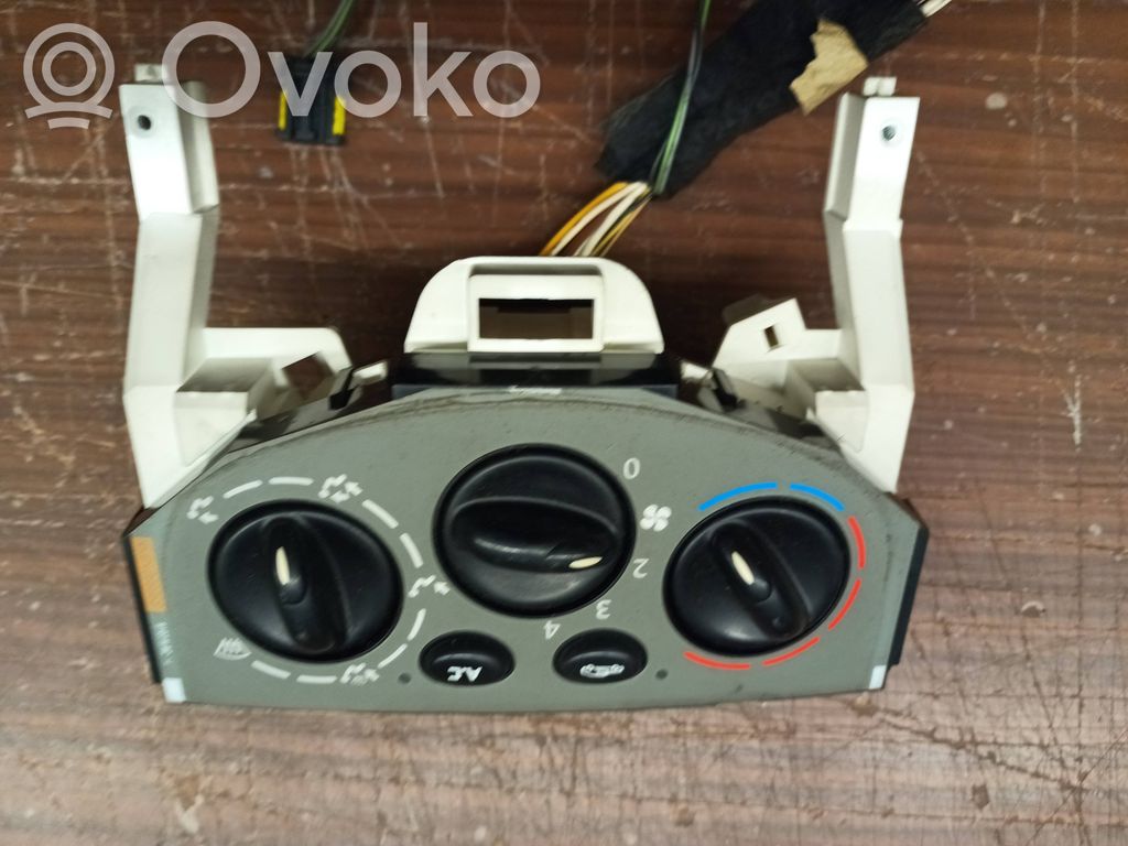 Renault Trafic II (X83) Climate control unit 
