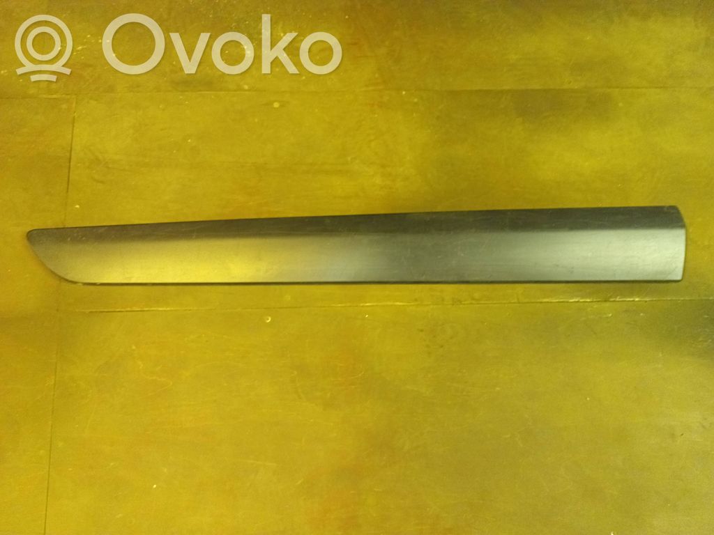 Peugeot Expert Etuoven lista (muoto) 