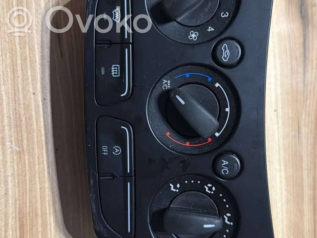 Ford C-MAX II Climate control unit 