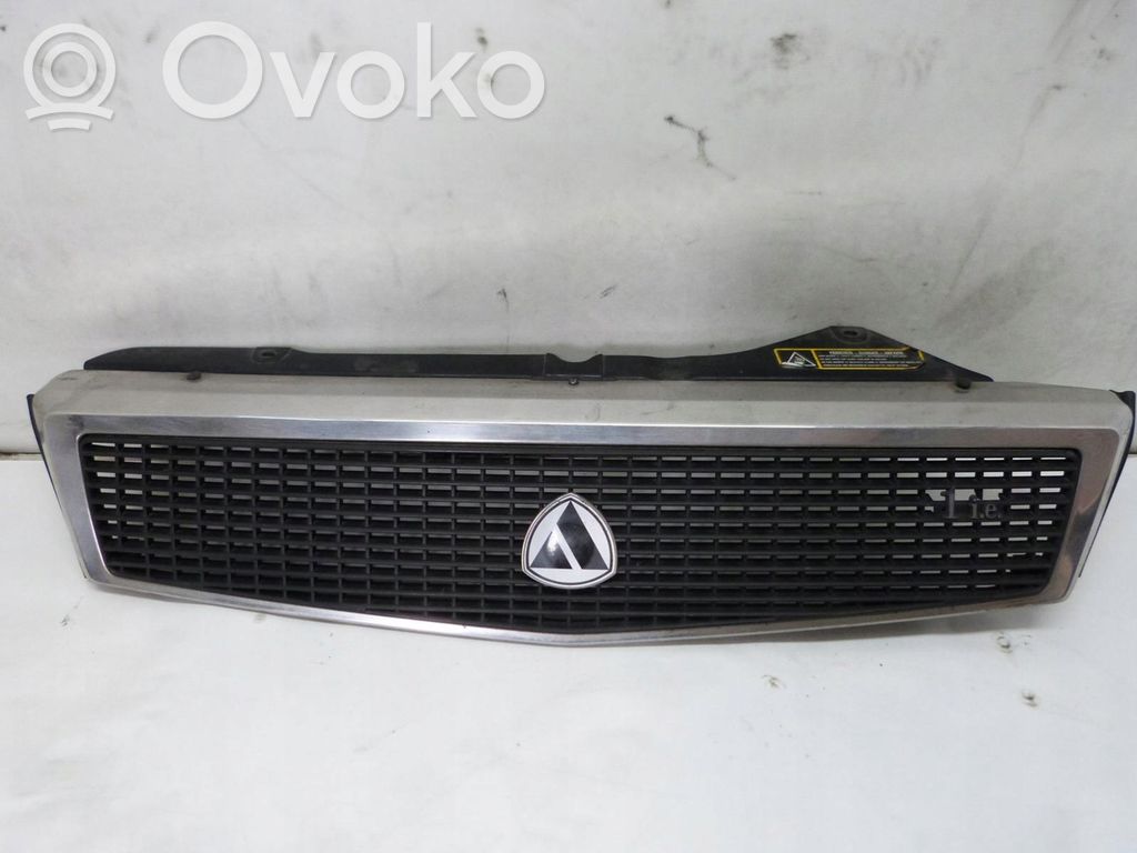 Lancia Y10 Front bumper upper radiator grill 
