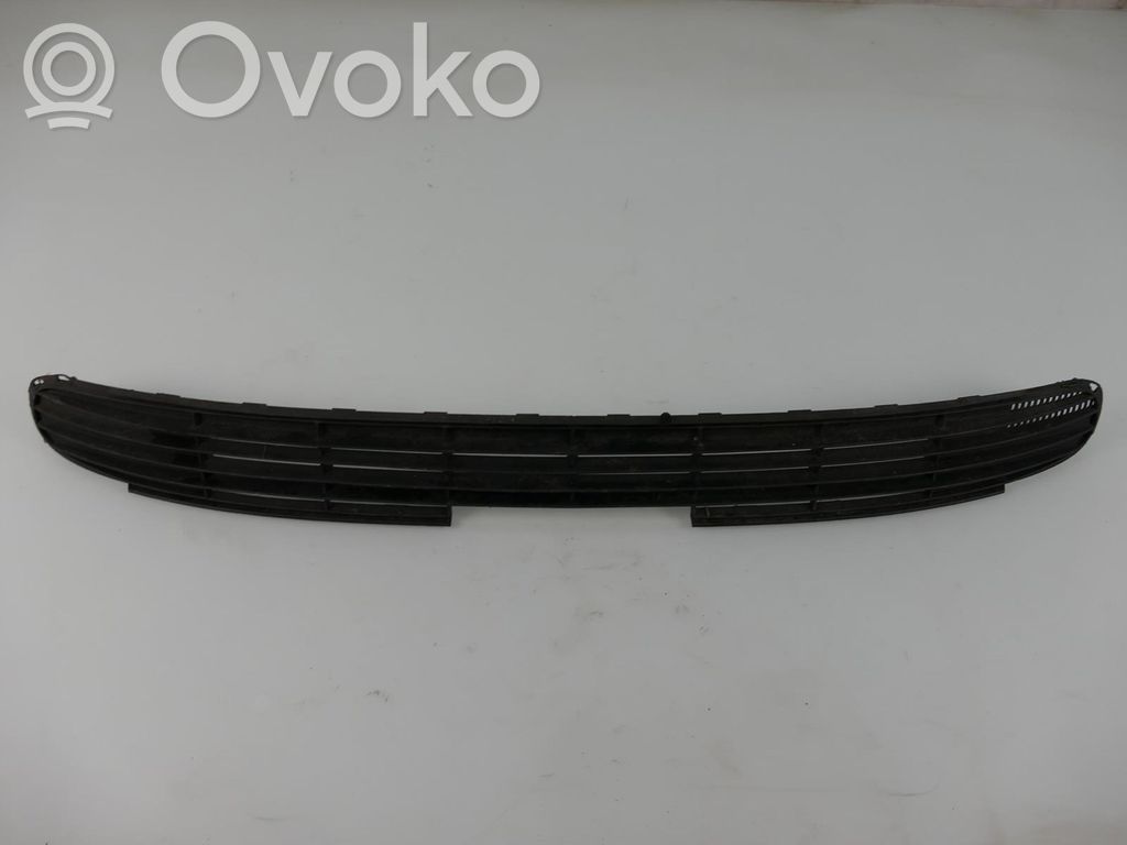 Opel Vectra B Kratka dolna zderzaka przedniego 