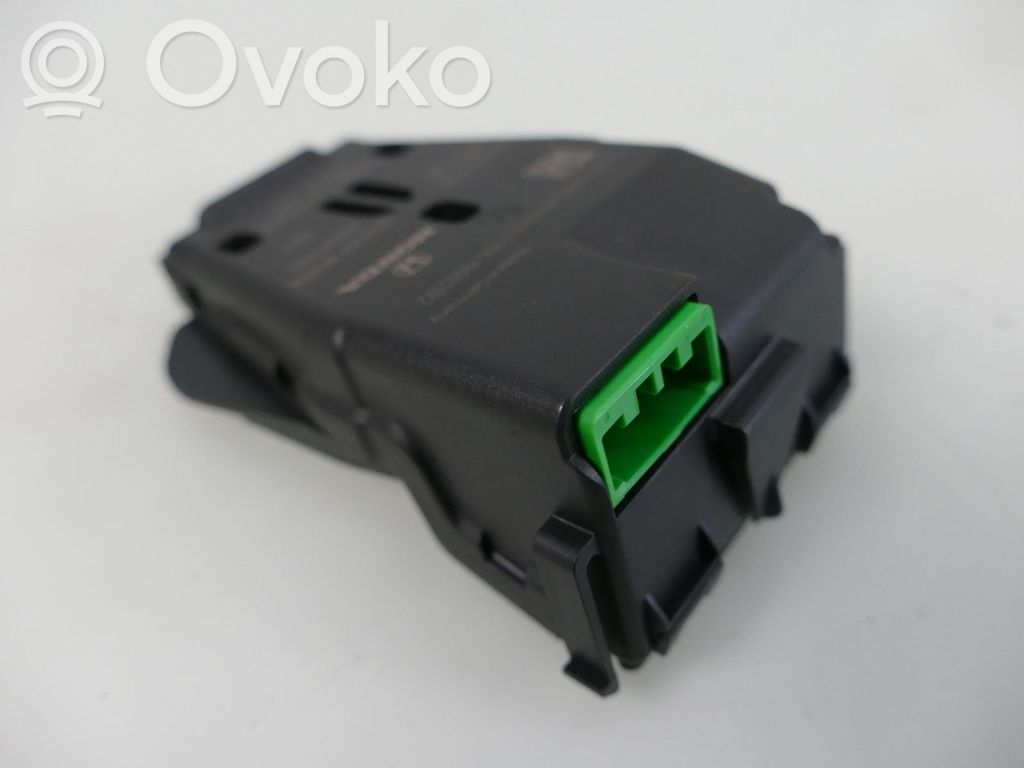 Honda CR-V Front bumper camera 