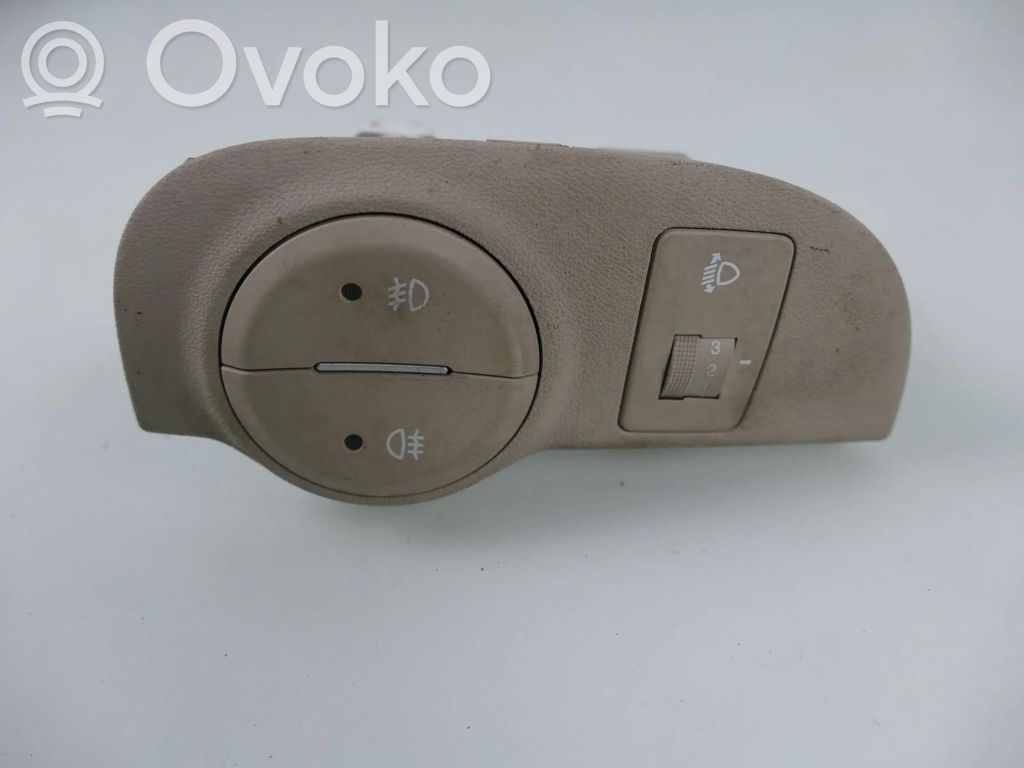 Hyundai Accent Light switch 