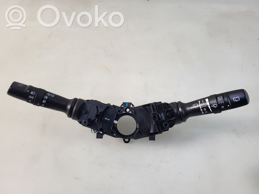 KIA Sorento Wiper turn signal indicator stalk/switch 