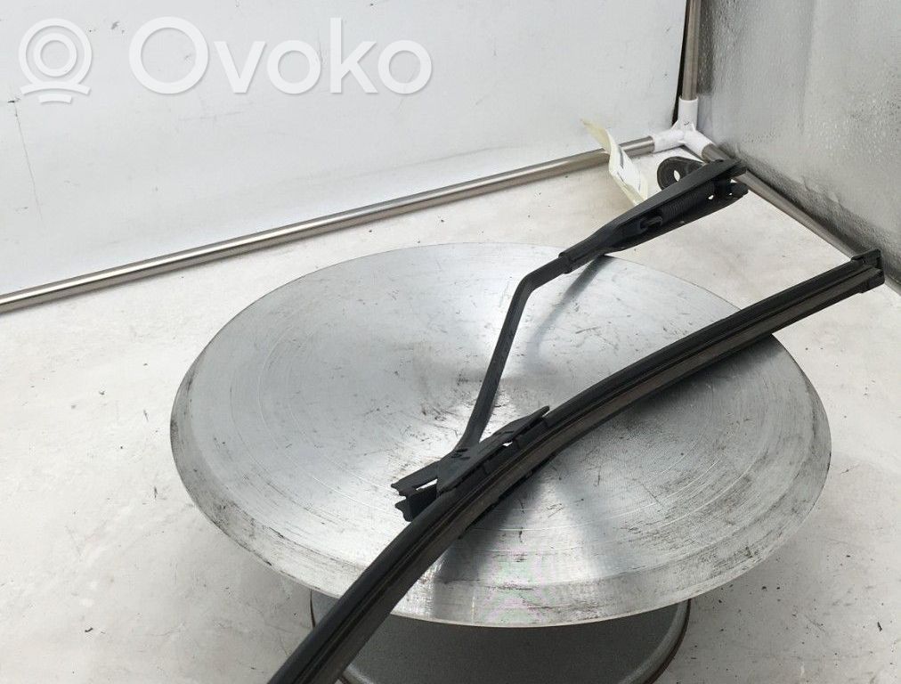 Citroen C2 Front wiper blade arm 