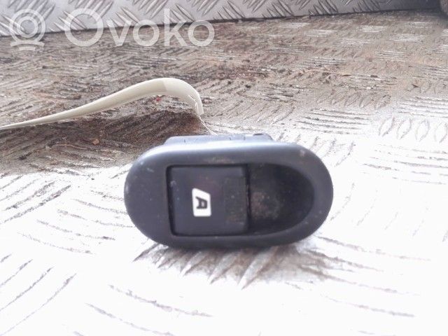 Citroen C3 Electric window control switch 