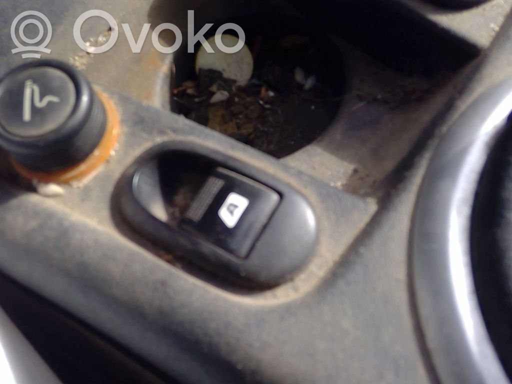 Citroen C3 Electric window control switch 