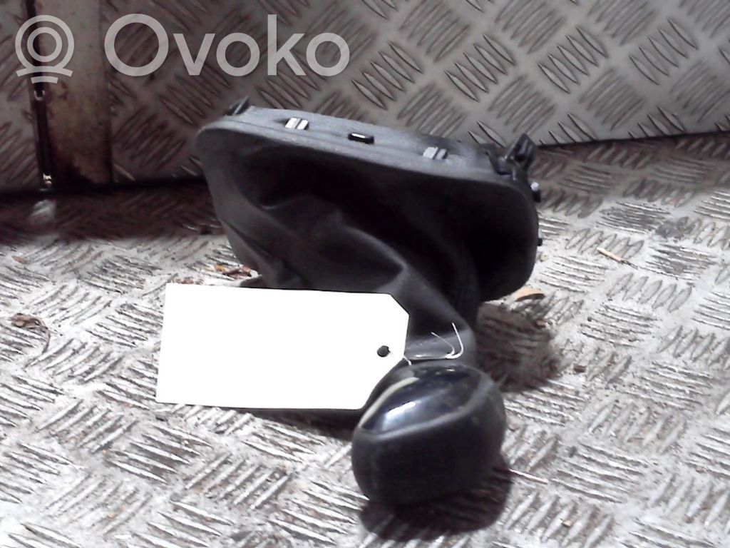 Citroen C3 Pavarų perjungimo svirties apdaila (oda, bumbulas) 