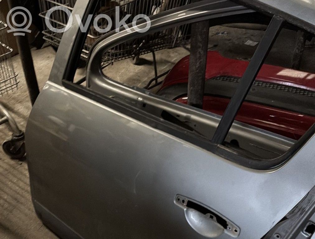 Dacia Sandero Galinės durys 
