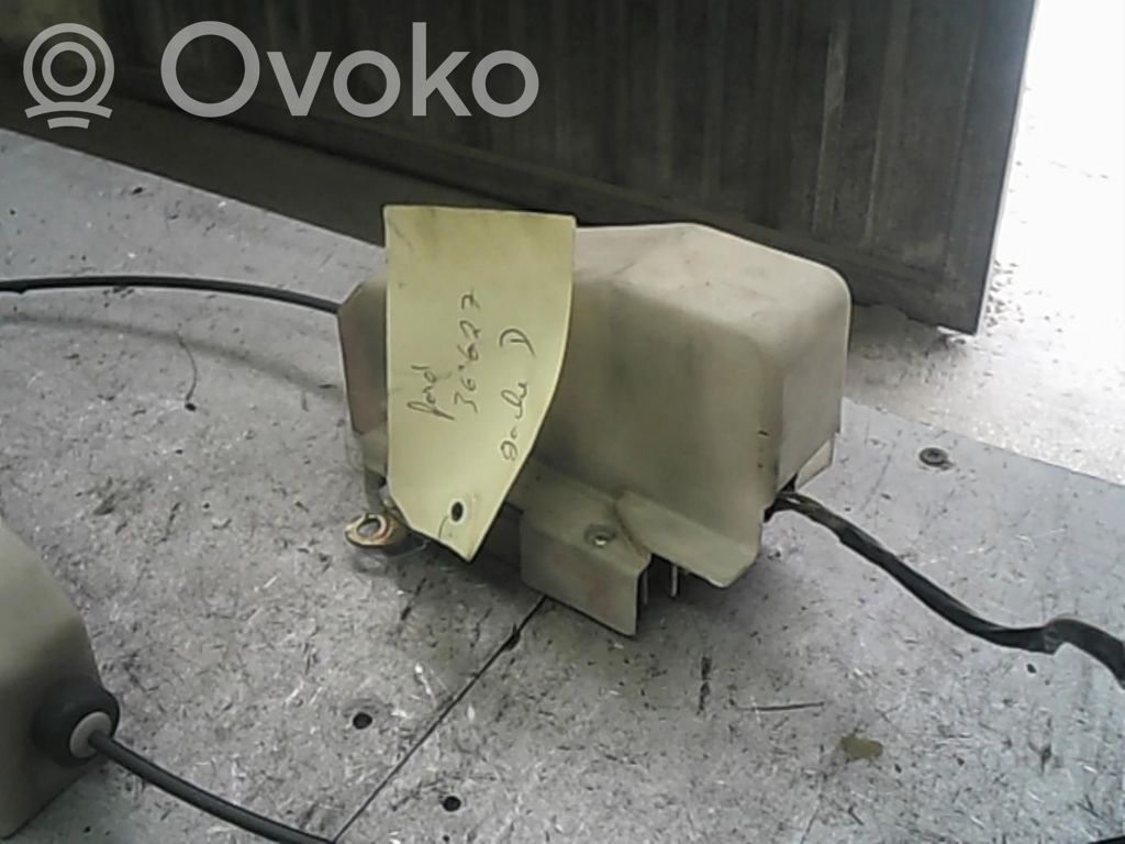Front door lock   4868468