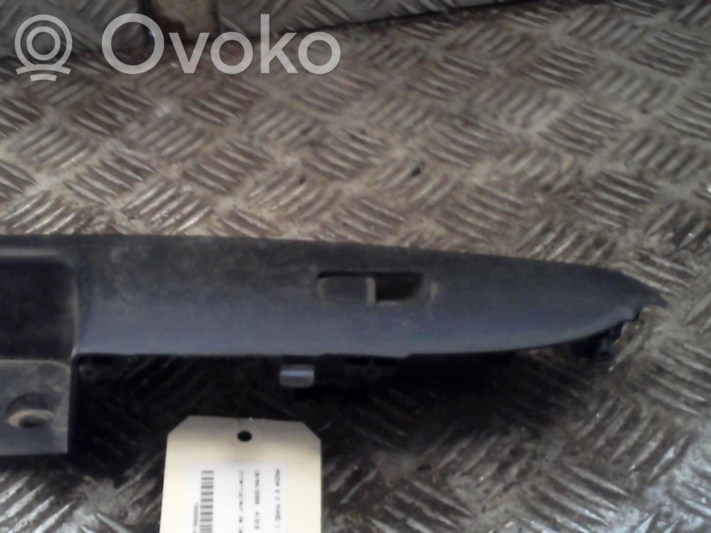 Mazda 2 Electric window control switch 