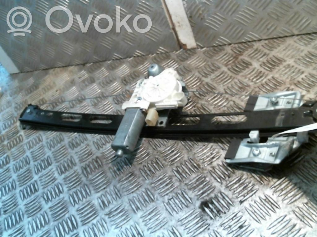 Mercedes-Benz A W168 Macara ușă față cu motor 