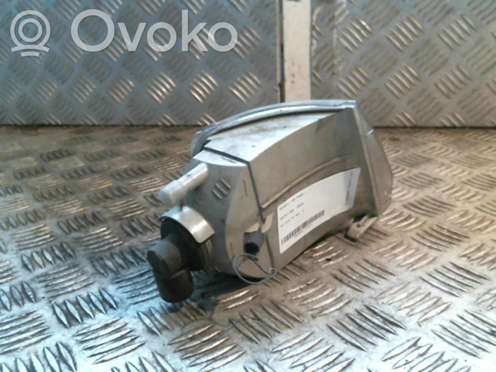 Peugeot 106 Seitenblinker 