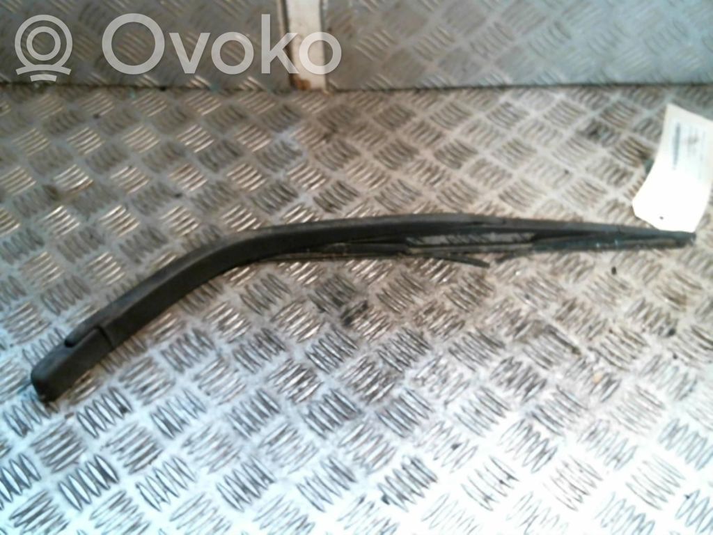 Renault Clio I Ramię wycieraczki szyby tylnej 