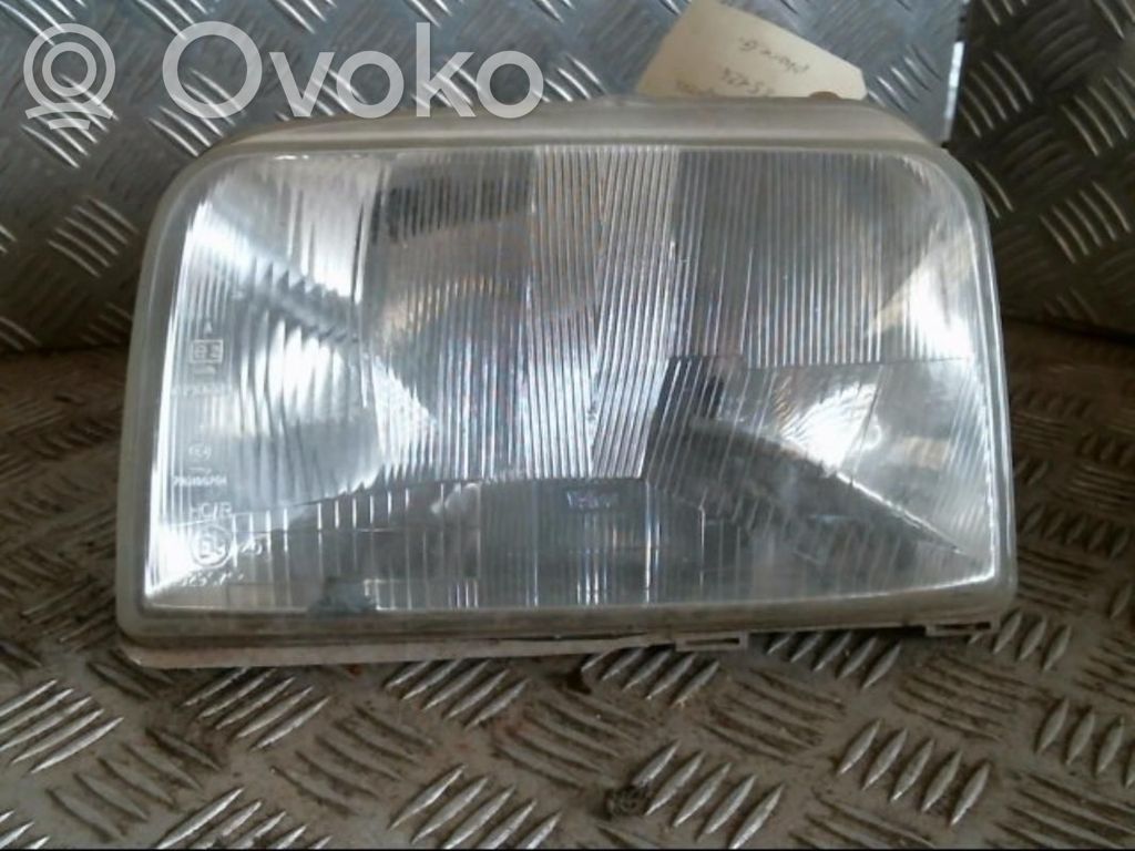 Renault Express Headlight/headlamp 