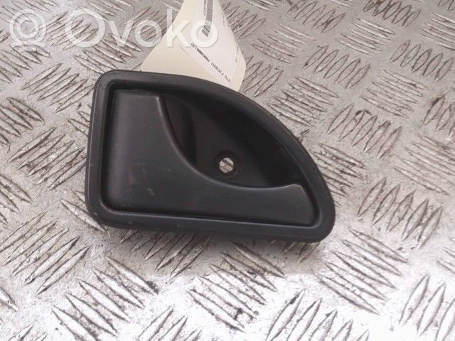 Renault Kangoo I Manecilla interna puerta delantera 