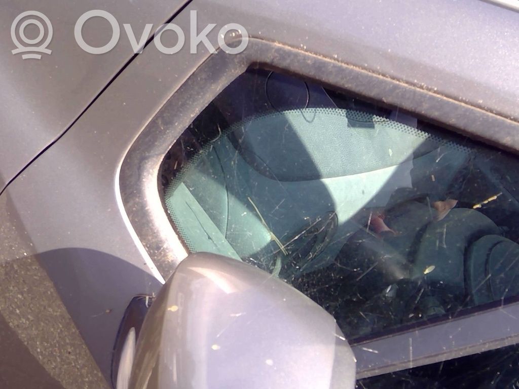 Renault Modus Etuoven kulmalasi, neliovinen malli 