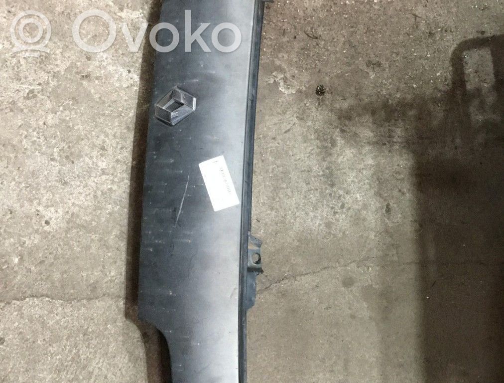 Front grill   7700826891