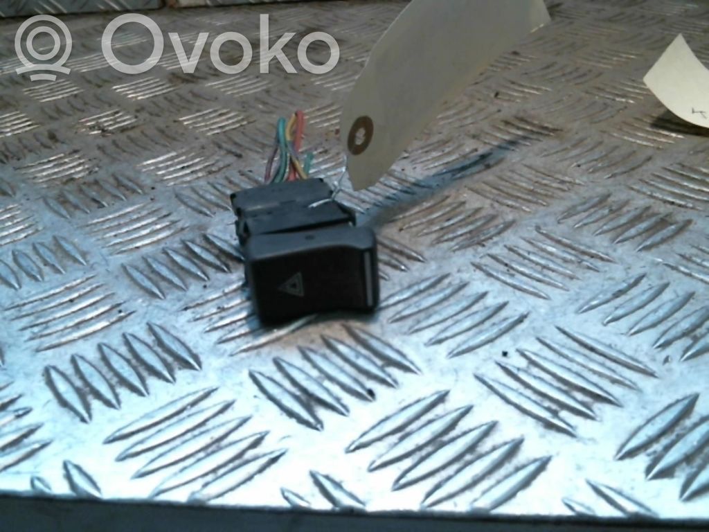 Renault Super R5 Botón interruptor de luz de peligro 