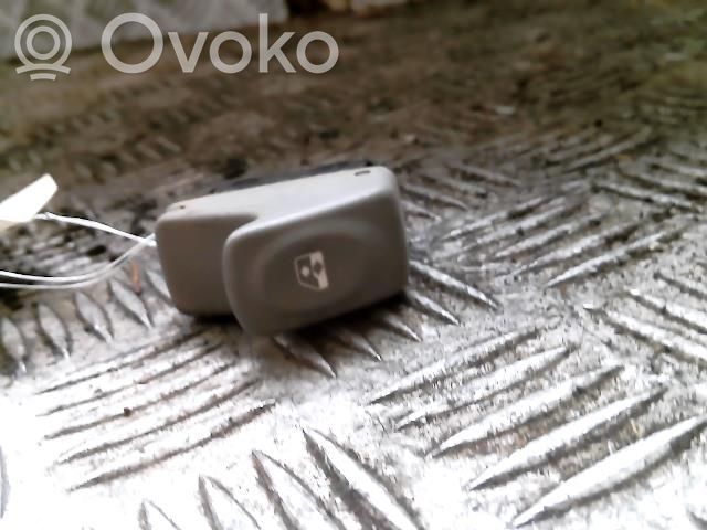 Renault Twingo I Electric window control switch 