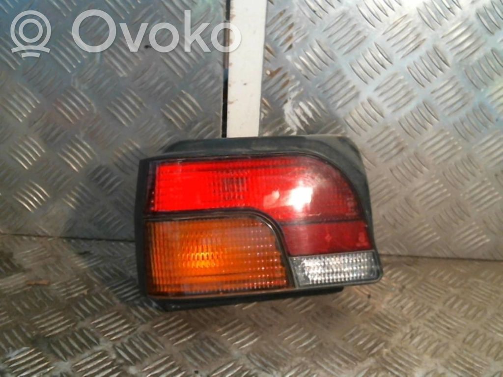 Rover 100 Feux arrière / postérieurs 